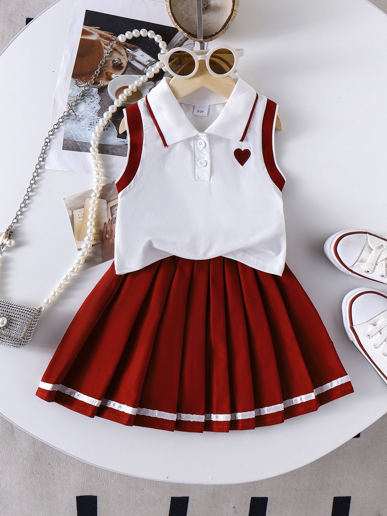 Girls Burgandy Sleeveless Seagull-Collar  Top And Pleated Skirt Two-Piece Set