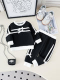 Baby Girls Long-Sleeve Black Sweatshirt and Pants with Bow Two-Piece Set