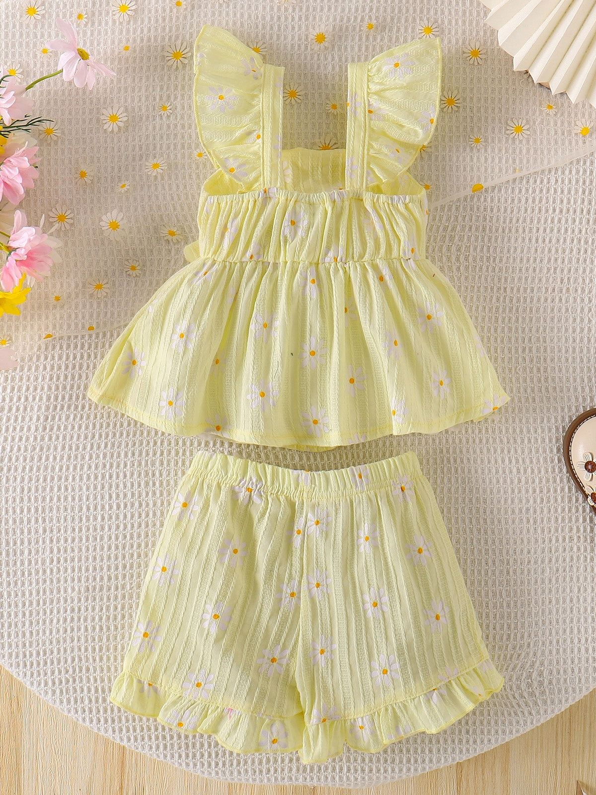 Baby Girls Yellow Daisy Print Ruffle Top And Shorts Summer Outfit