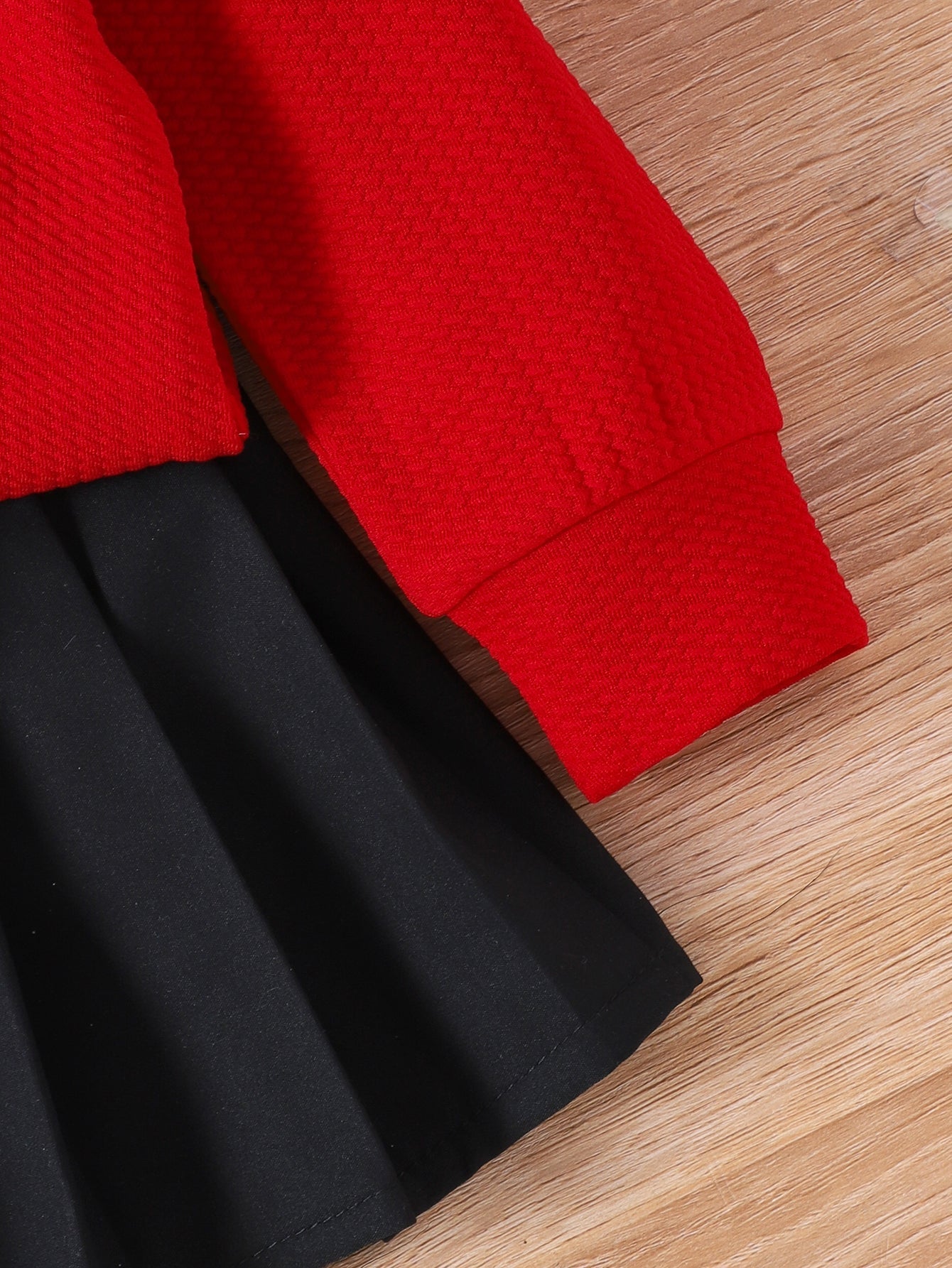 Baby Girls Autumn/Spring 3D Floral Long-Sleeved Sweatshirt and Pleated Skirt Two-Piece Set