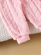 طقم مكون من قطعتين للبنات الصغيرات، مناسب لفصلي الربيع والخريف، يتكون من سويت شيرت وبنطال مطرزين برسومات دببة قطيفة بأكمام طويلة