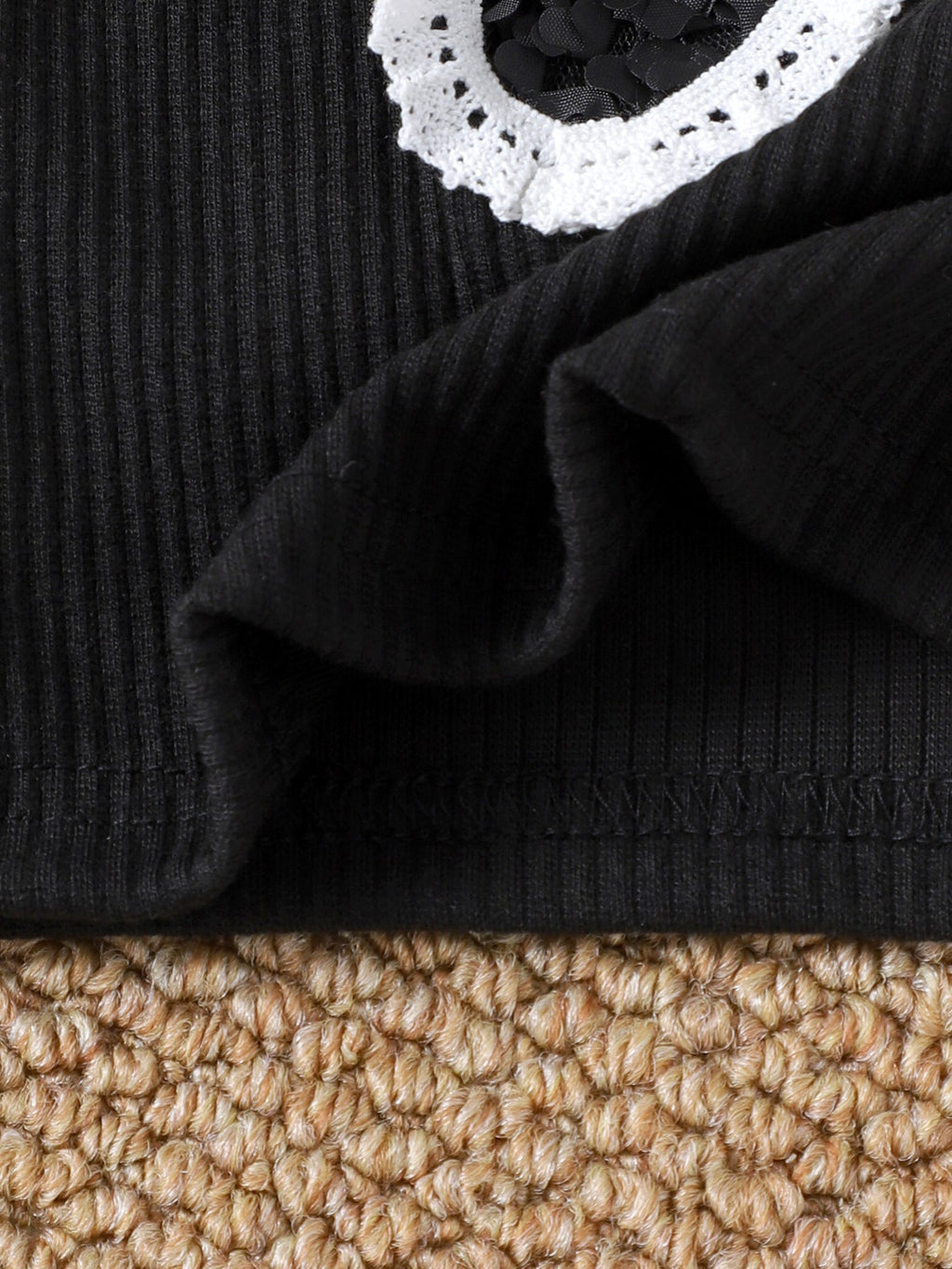 طقم قطعتين للبنات الصغيرات، ربيع/خريف، يتكون من تيشيرت بأكمام طويلة مضلعة مزينة بفراشة ثلاثية الأبعاد وبنطال واسع.