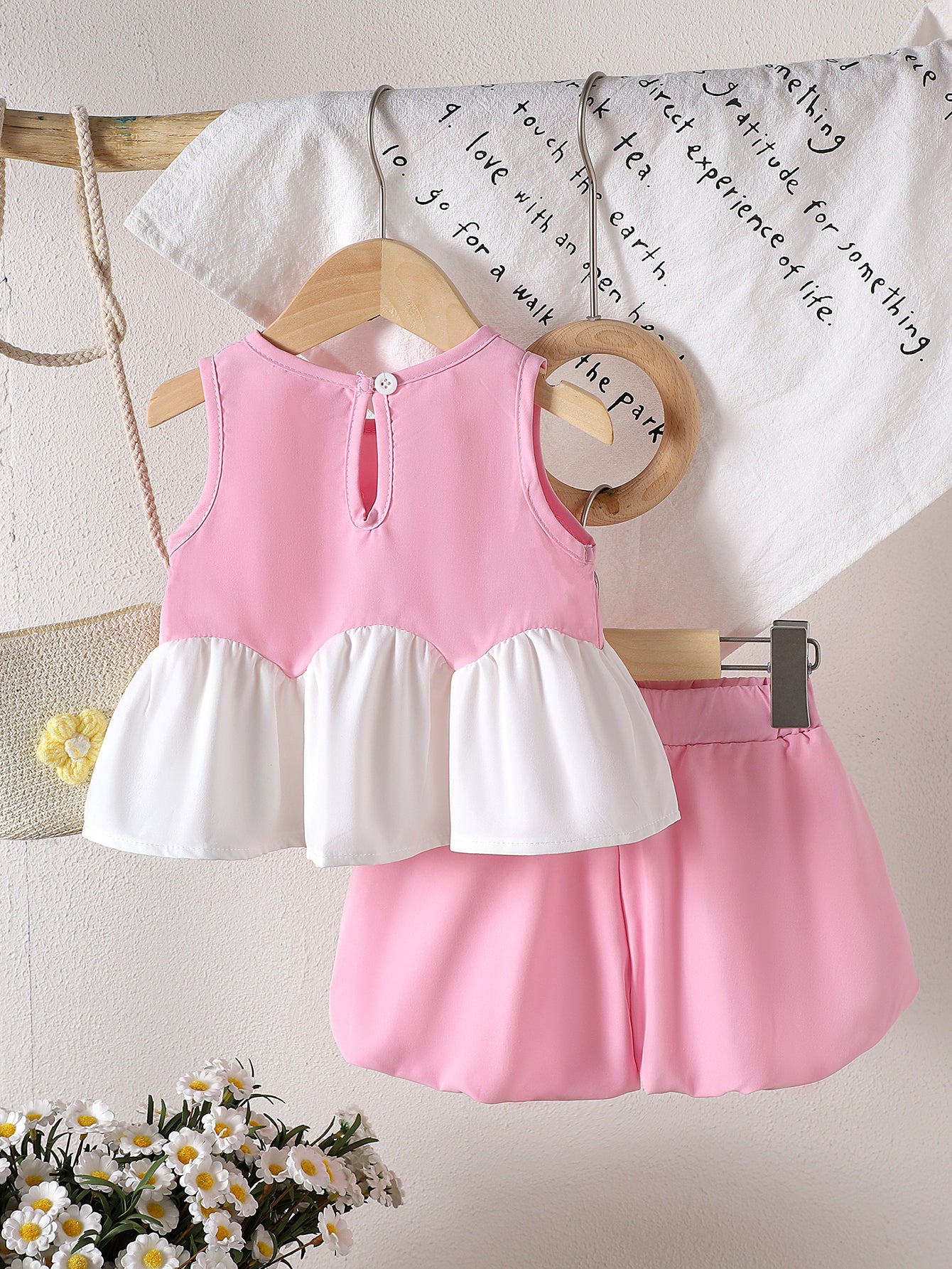 Baby Girls Sleeveless 3D Flower Top And Pants  Two-Piece Set