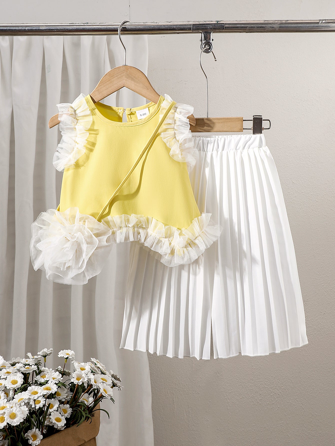 Baby Girls Yellow Sleeveless Irregular Top And Long Pleated Skirt With One Bag Three-Piece Set