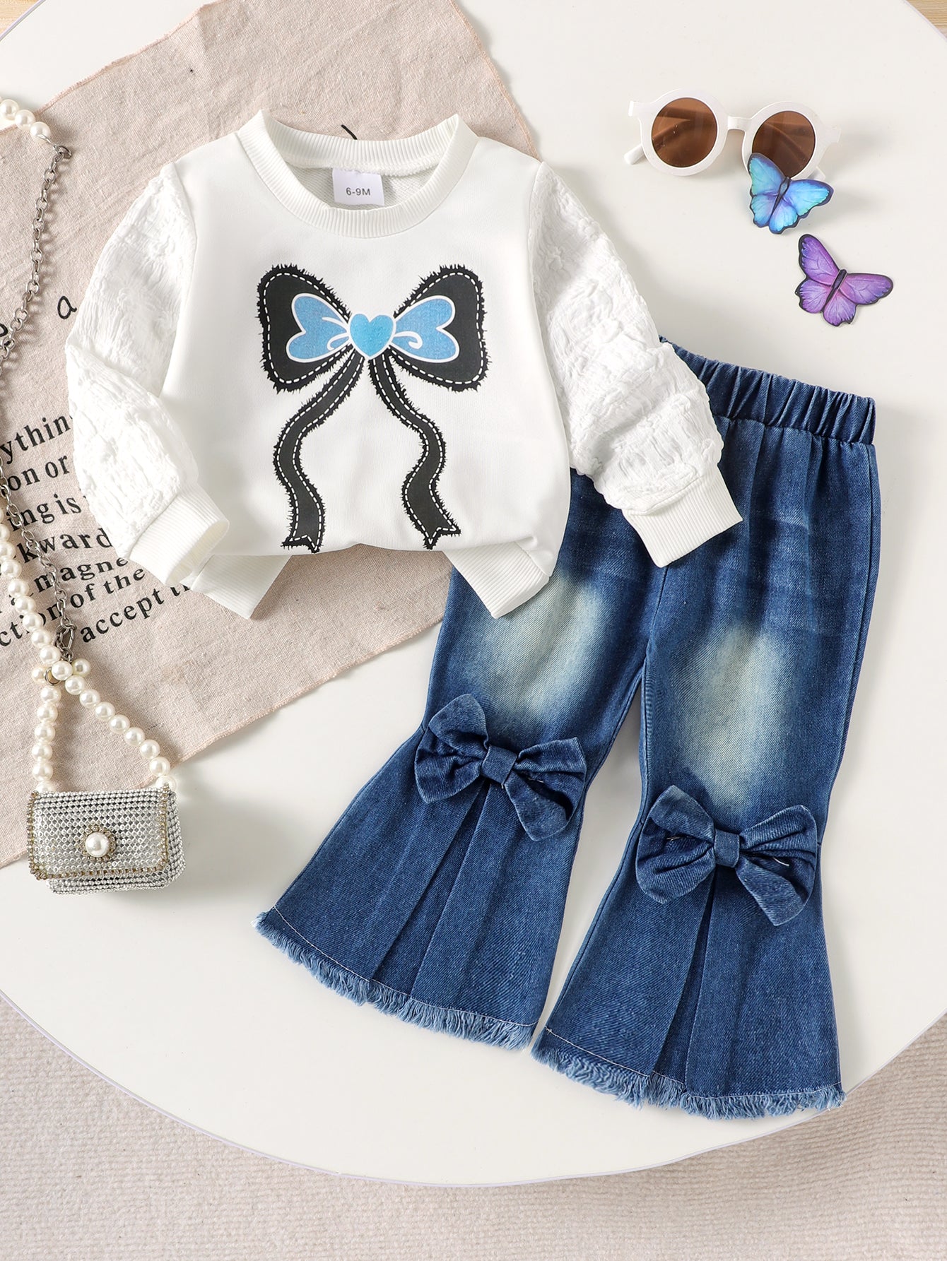 Baby Girls Spring/Autumn Long-sleeve Sweatshirt with Bow Print and Flared Jeans Two-piece Set